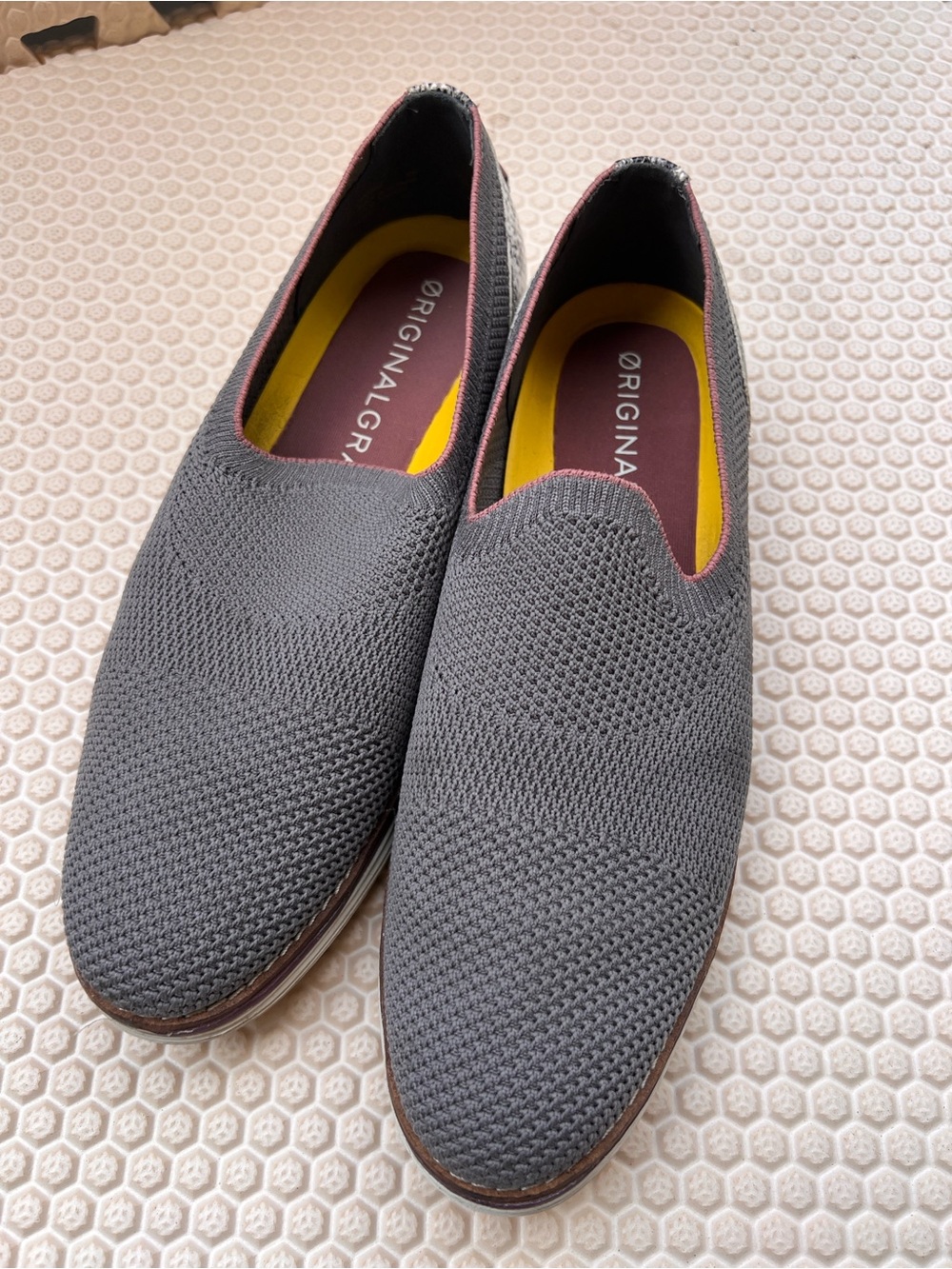 Women’s Cole Hahn Grey Slip-On Knit Casual Shoes